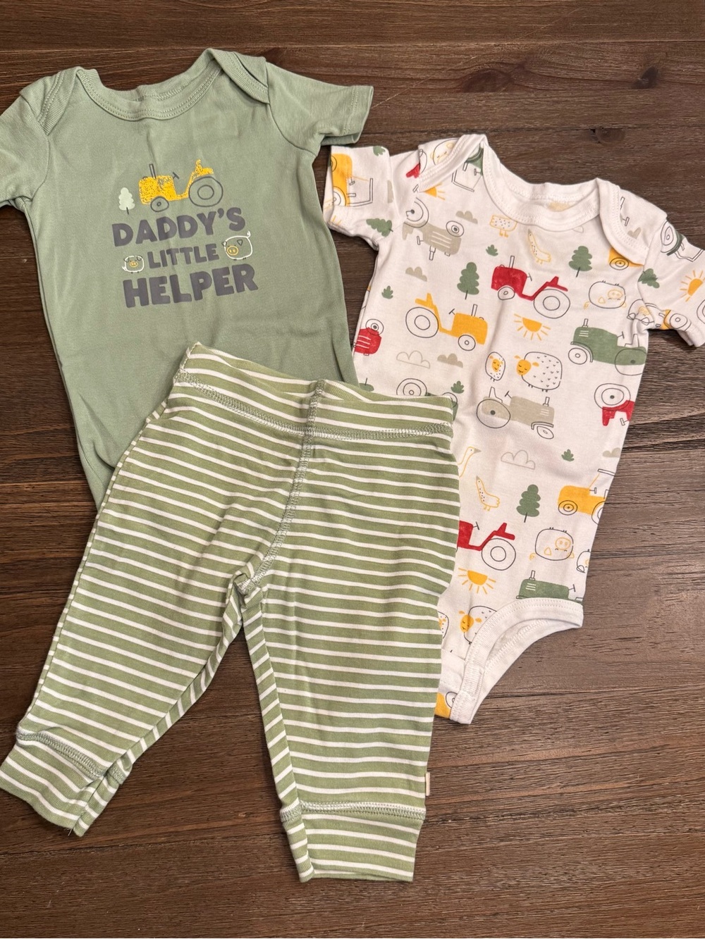 3-Piece Huggies Outfit